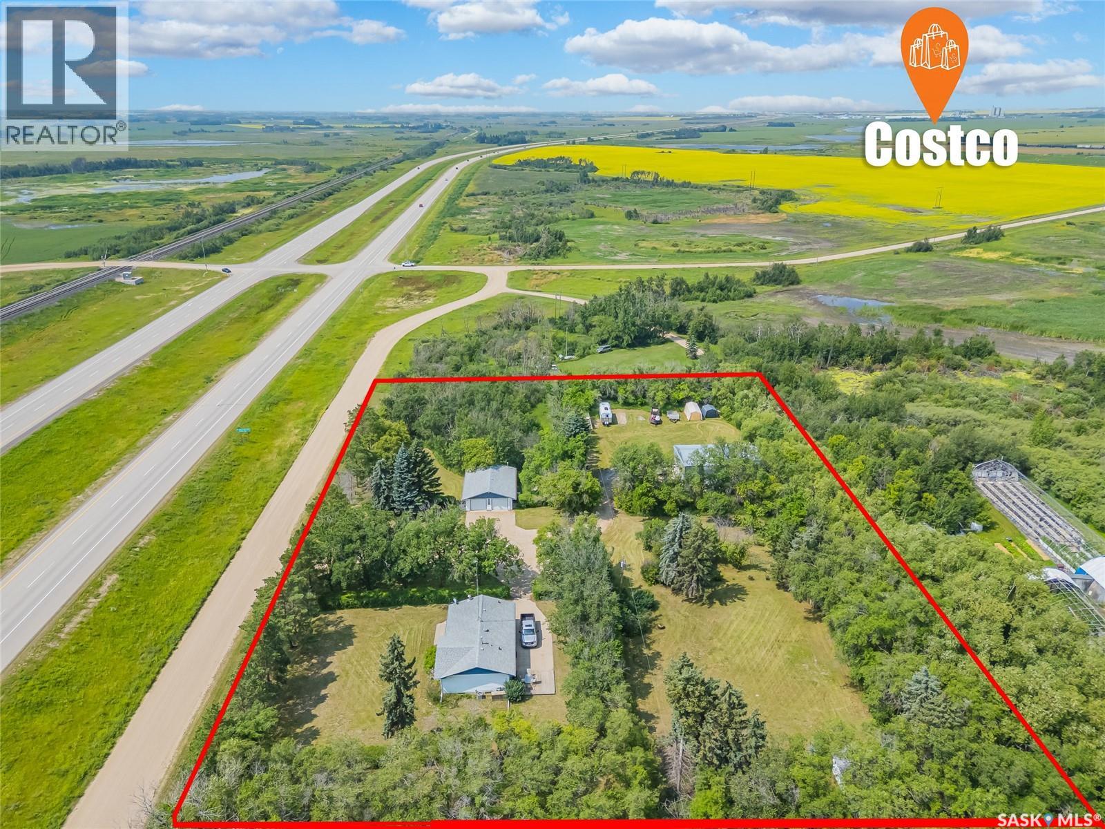Highway 16 Acreage, Blucher Rm No. 343, Saskatchewan  S0K 0Y0 - Photo 2 - SK043462
