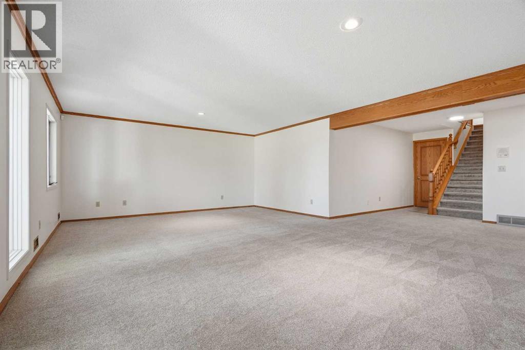 135 Shawnee Rise Sw, Calgary, Alberta  T2Y 2S3 - Photo 31 - A2329270
