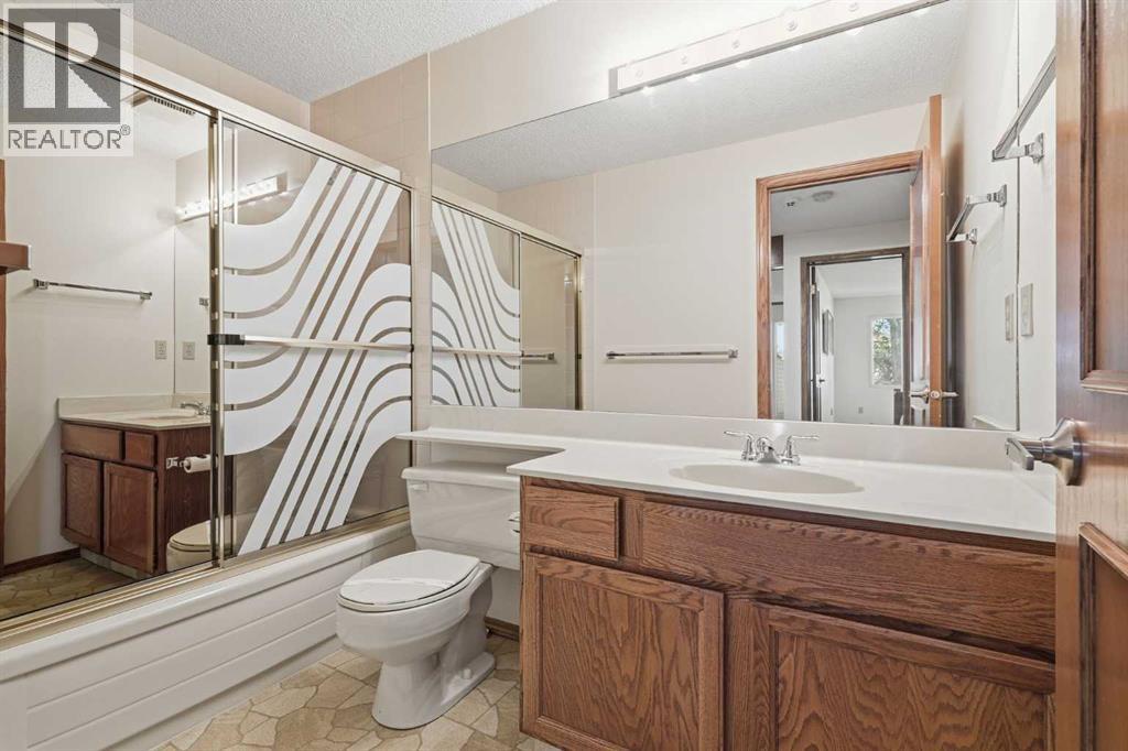 135 Shawnee Rise Sw, Calgary, Alberta  T2Y 2S3 - Photo 37 - A2329270