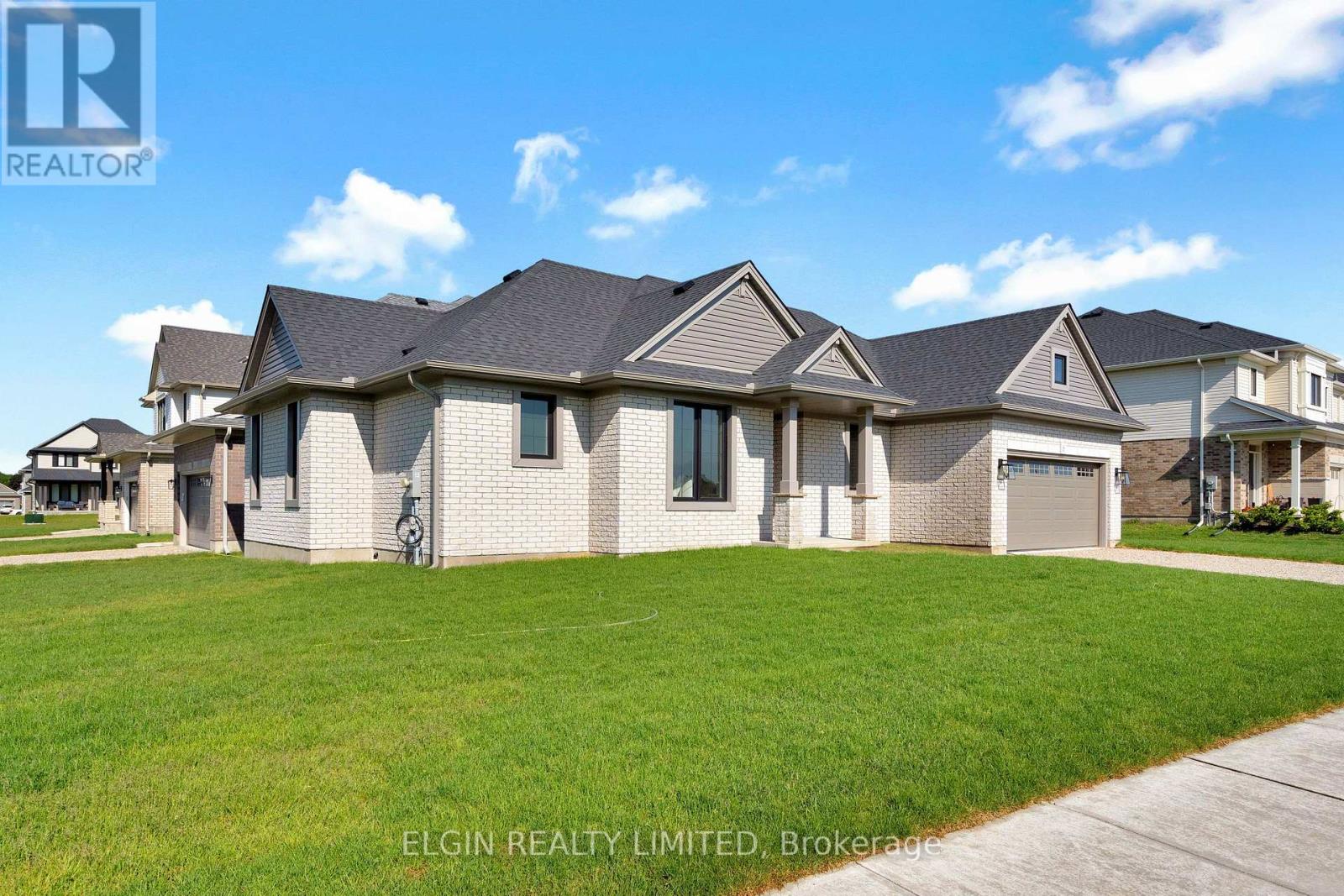 18 Braun Avenue, Tillsonburg, Ontario  N4G 0K5 - Photo 2 - X13599724