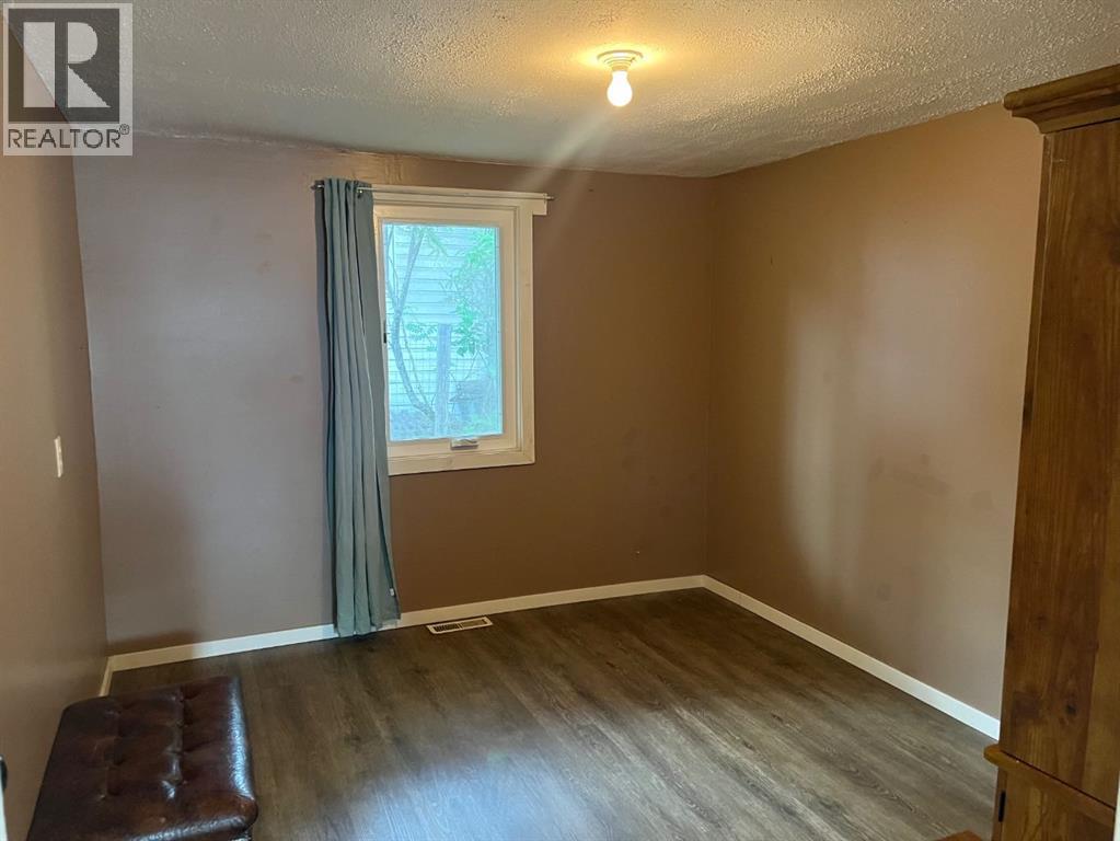 5008 48 Avenue, Caroline, Alberta  T0M 0M0 - Photo 12 - A2326546