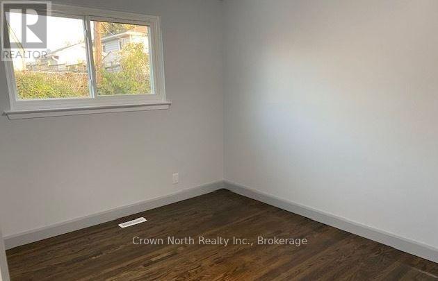 889 Liverpool Road, Pickering, Ontario  L1W 1S5 - Photo 4 - E13599530