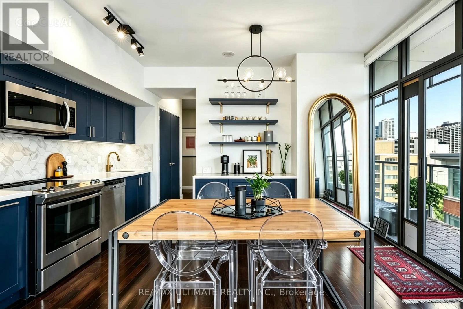 <div class="slider-price">$725,000</div><p>905 - 33 Charles Street E, Toronto, Ontario</p>