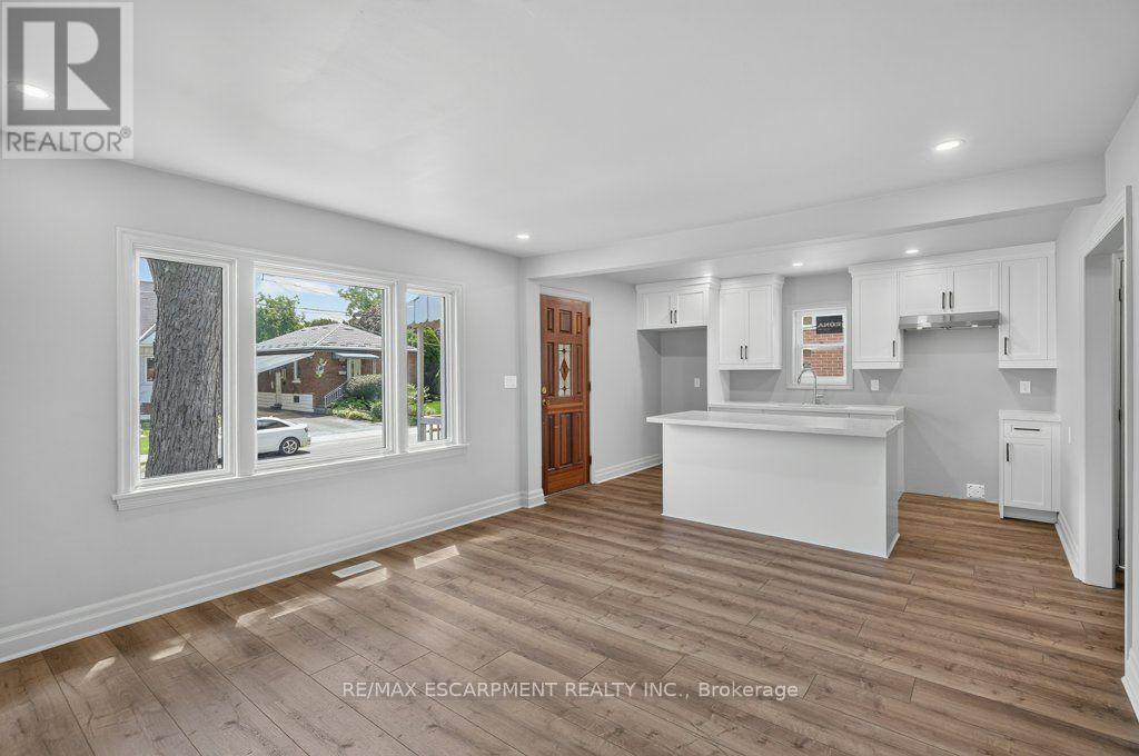 220 East 13th Street, Hamilton, Ontario  L9A 3Z7 - Photo 17 - X13599572
