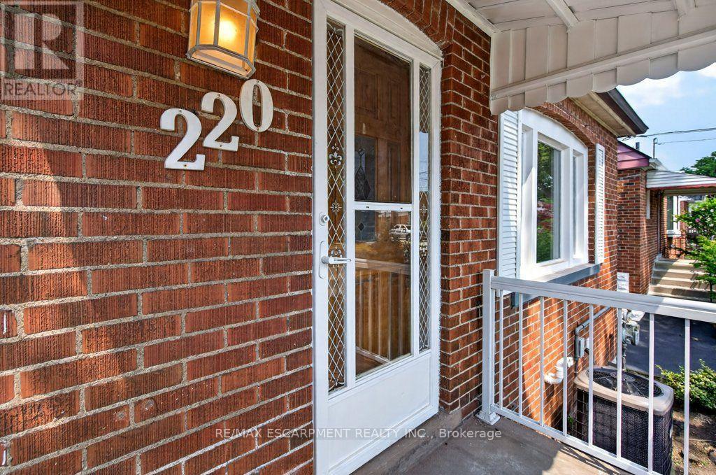 220 East 13th Street, Hamilton, Ontario  L9A 3Z7 - Photo 7 - X13599572