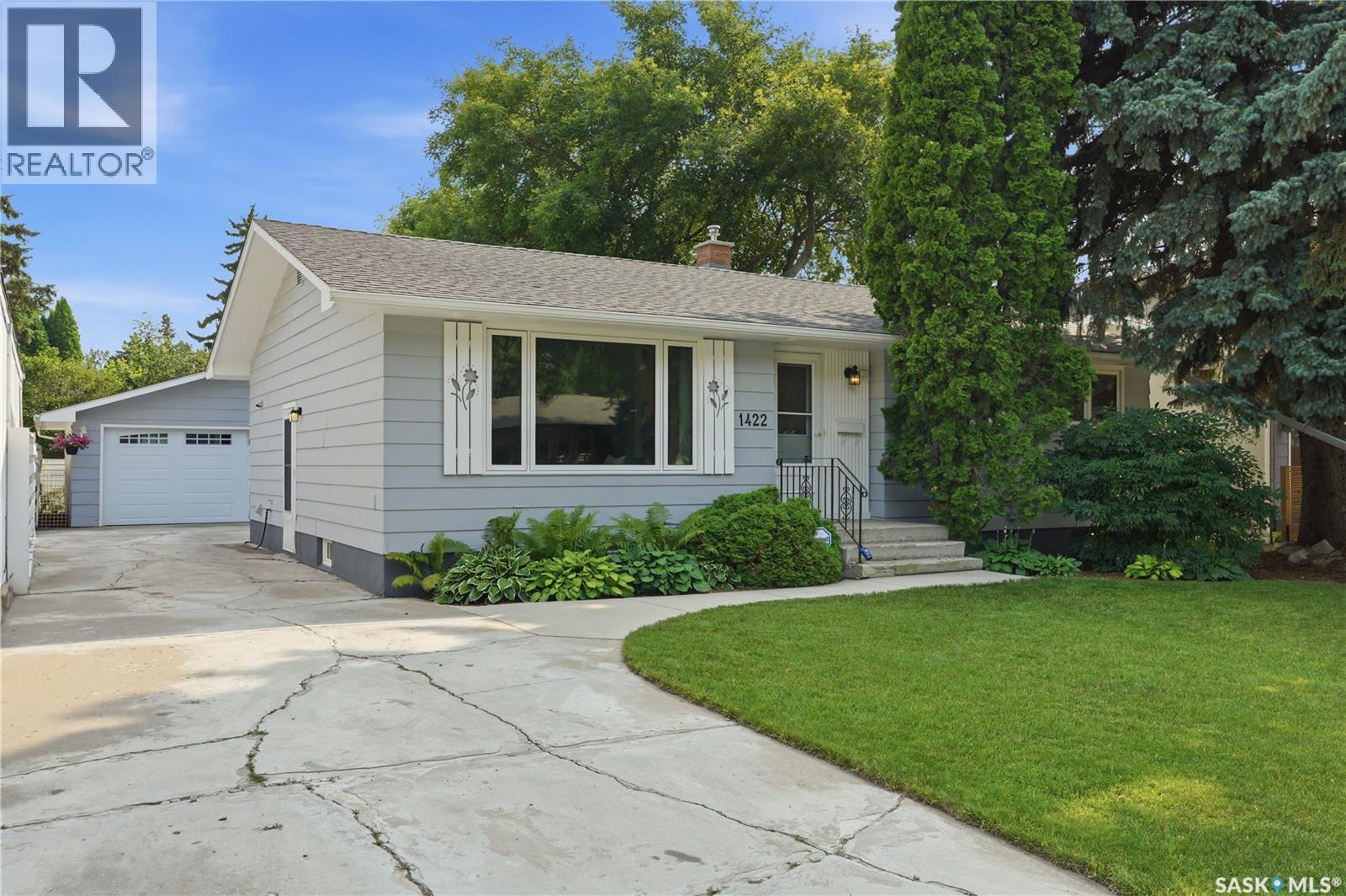 1422 East Heights, Saskatoon, Saskatchewan  S7J 3B3 - Photo 2 - SK043152