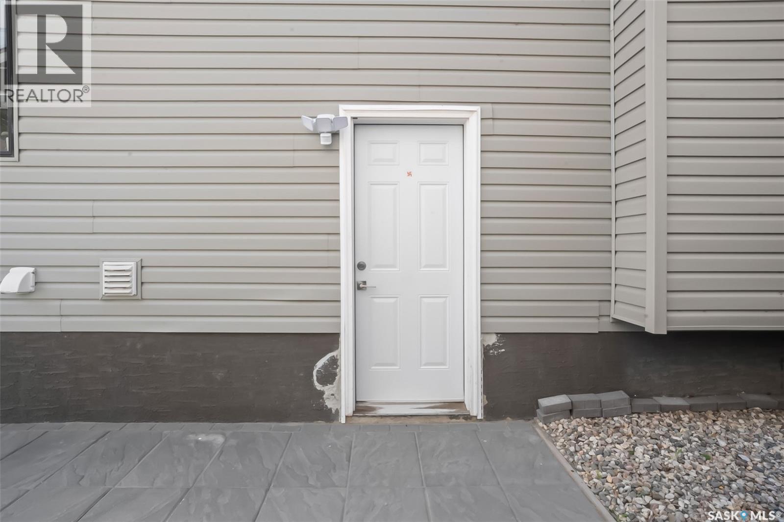 5022 Padwick Road, Regina, Saskatchewan  S4W 0C4 - Photo 38 - SK043153