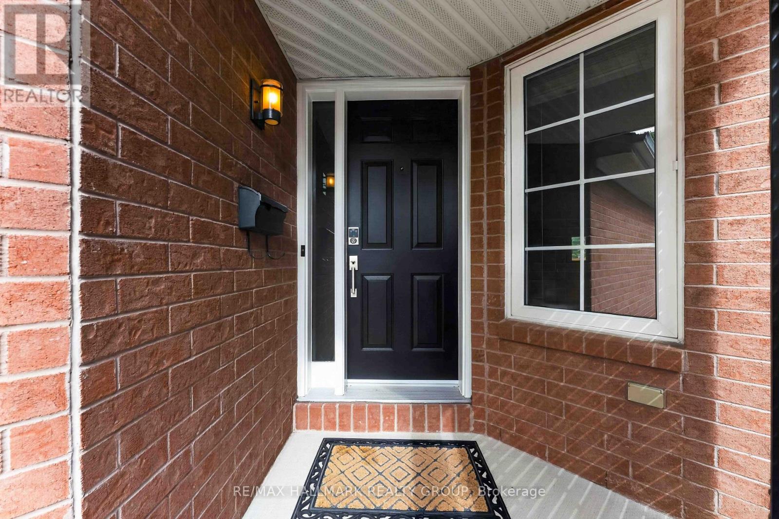 35 Coleridge Street, Ottawa, Ontario  K2C 4E5 - Photo 3 - X13599784