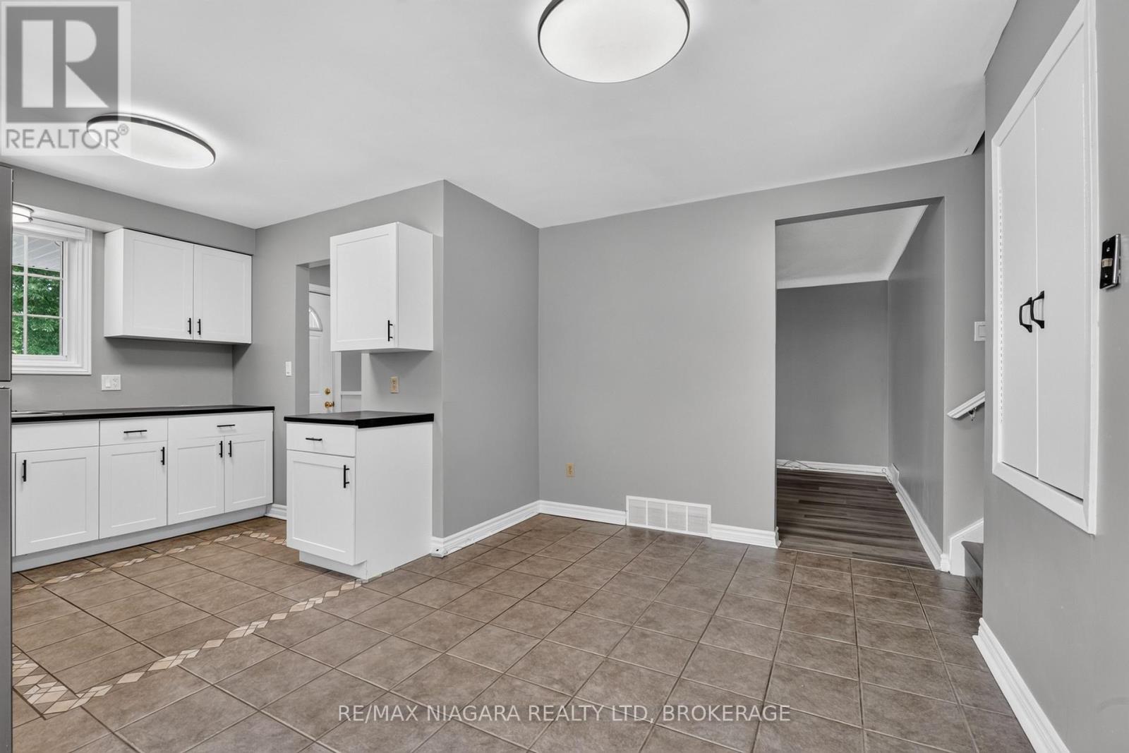 4074 Brookdale Drive, Niagara Falls, Ontario  L2H 2B3 - Photo 11 - X13599748