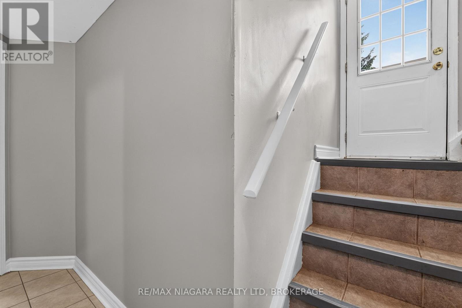 4074 Brookdale Drive, Niagara Falls, Ontario  L2H 2B3 - Photo 21 - X13599748
