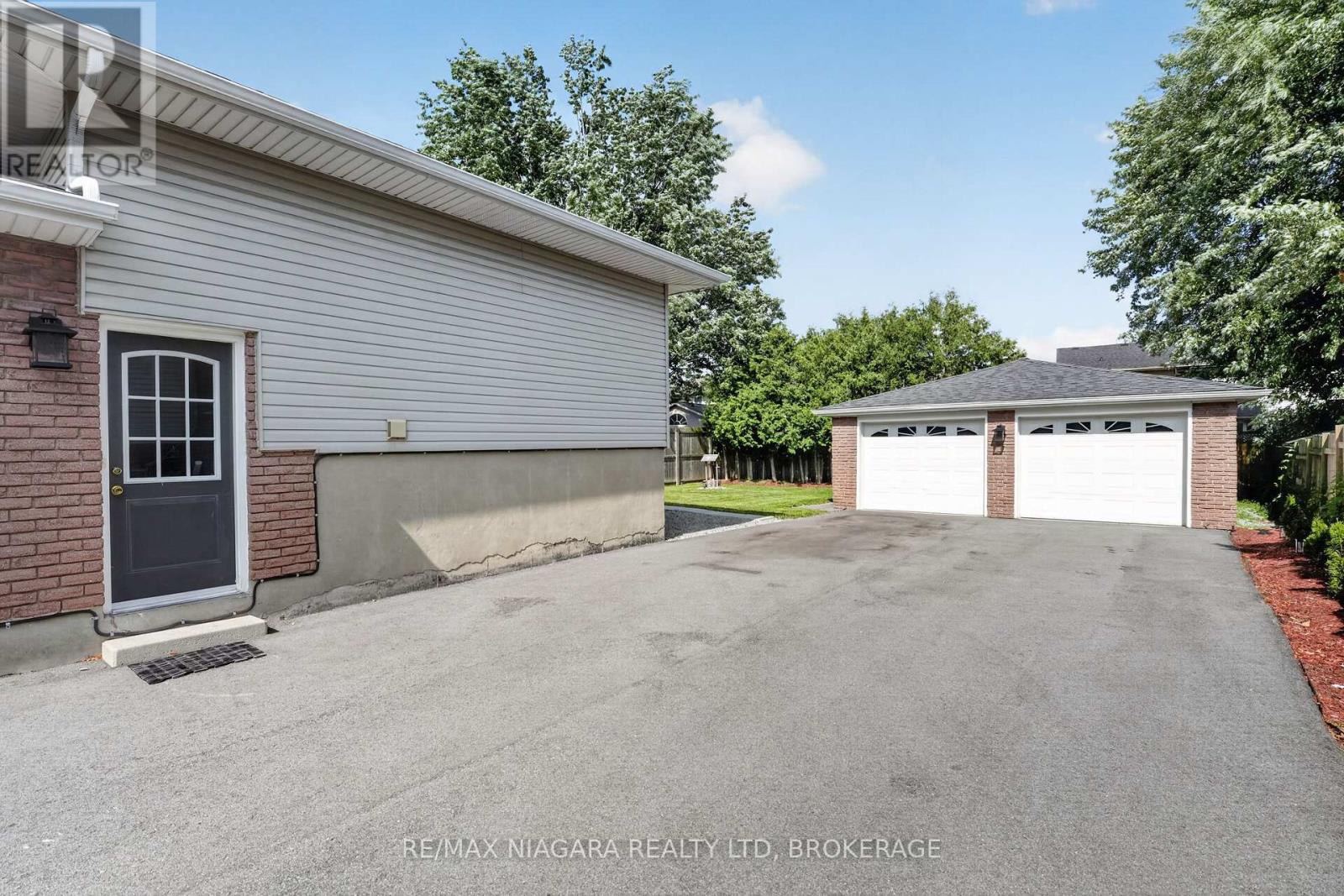 4074 Brookdale Drive, Niagara Falls, Ontario  L2H 2B3 - Photo 29 - X13599748