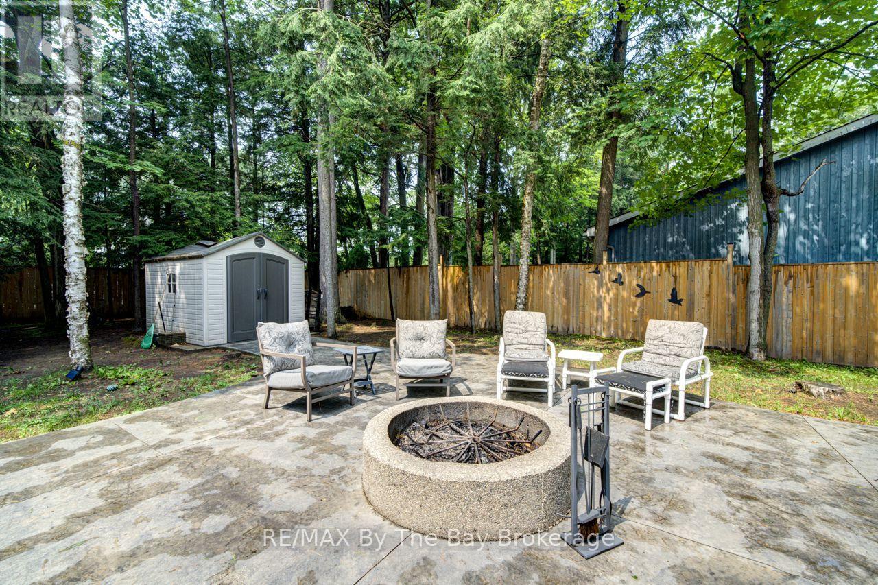 22 Downer Crescent, Wasaga Beach, Ontario  L9Z 1C2 - Photo 49 - S13597040
