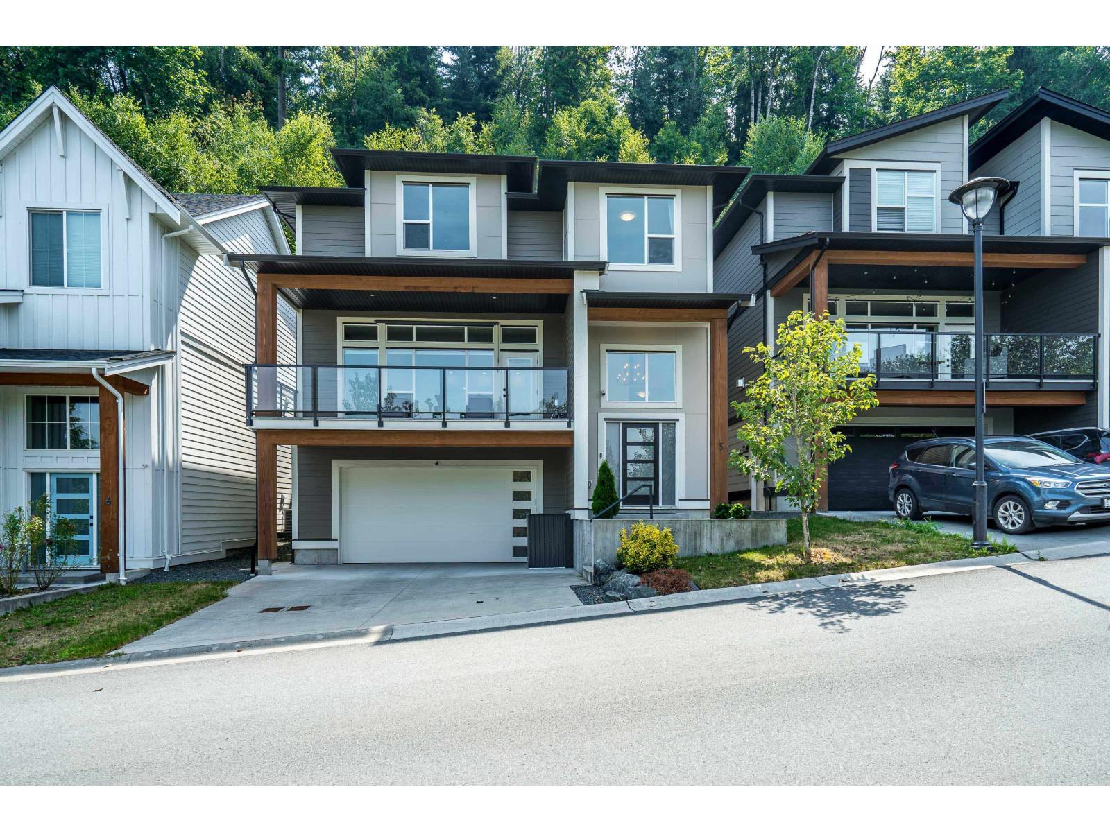 5 6262 REXFORD DRIVE|Promontory