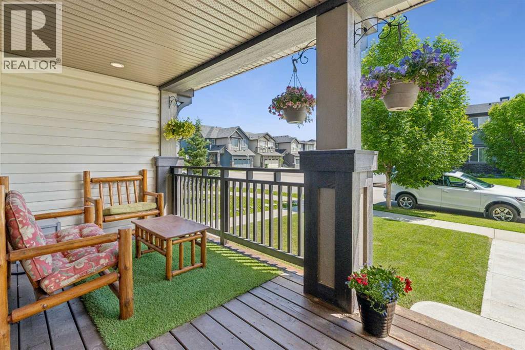47 Belgian Street, Cochrane, Alberta T4C 0M2 - Photo 3 - A2325286