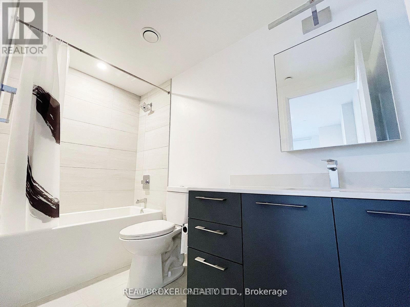 2209 - 18 Water Walk Drive, Markham, Ontario  L3R 6L5 - Photo 11 - N13599754