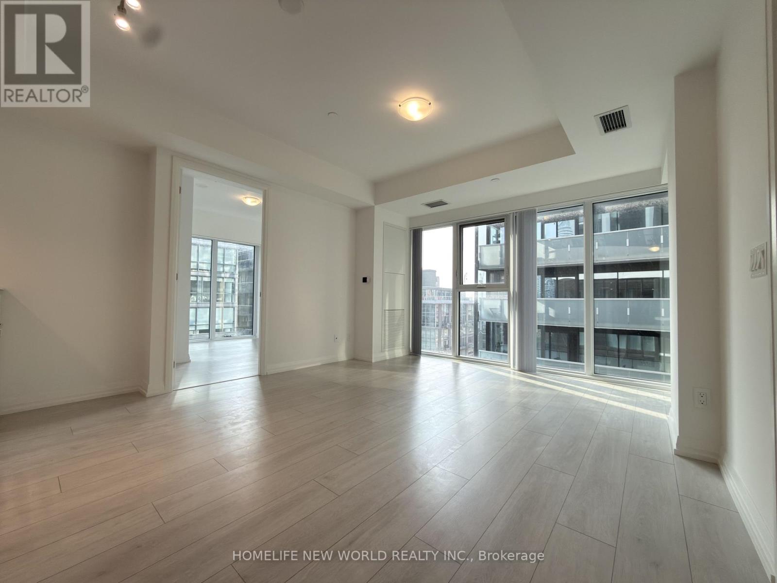 1122 - 400 King Street W, Toronto, Ontario  M5V 0X8 - Photo 2 - C13591110