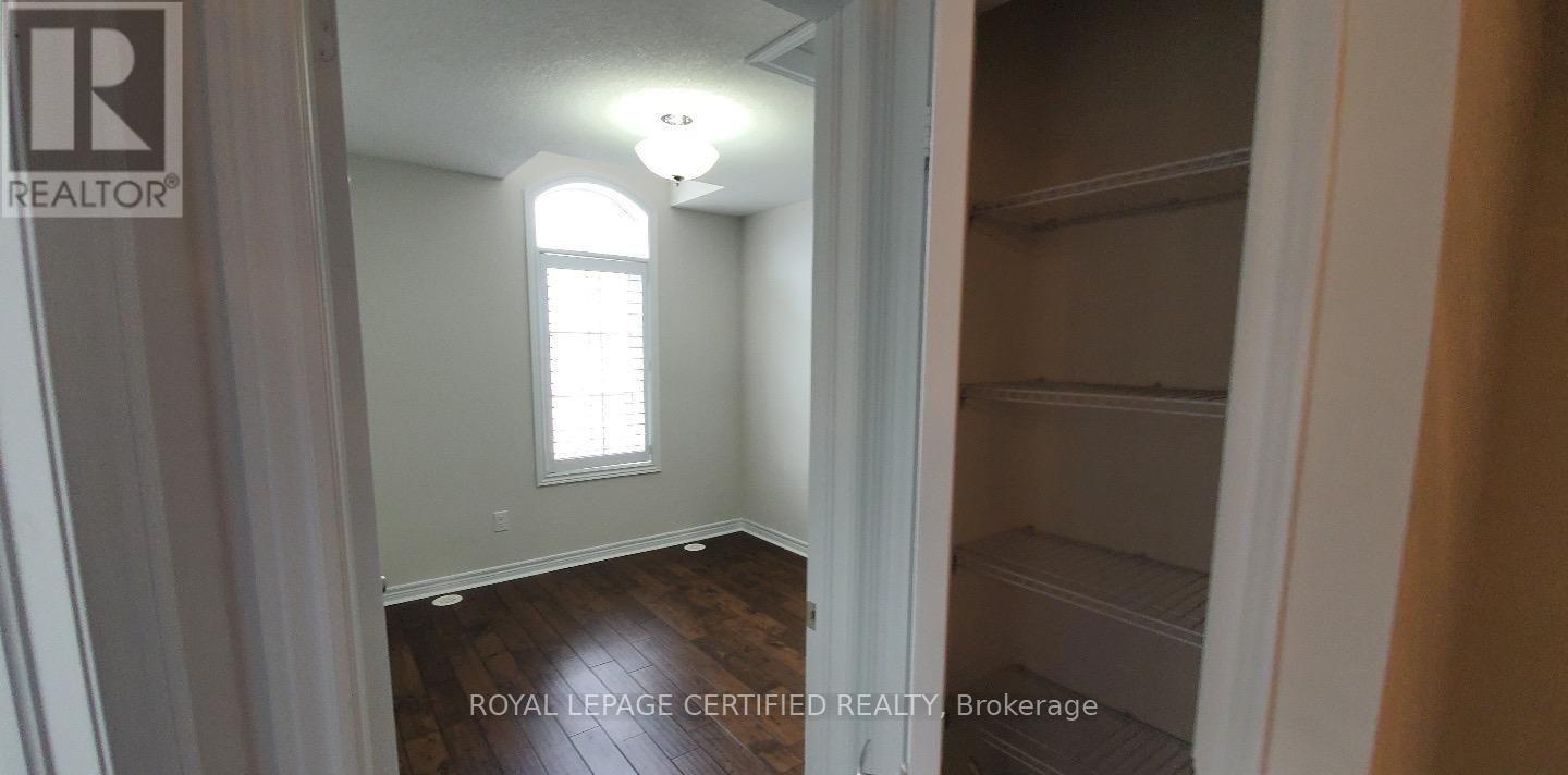 2554 Grand Oak Trail, Oakville, Ontario  L6M 0S4 - Photo 12 - W13591054