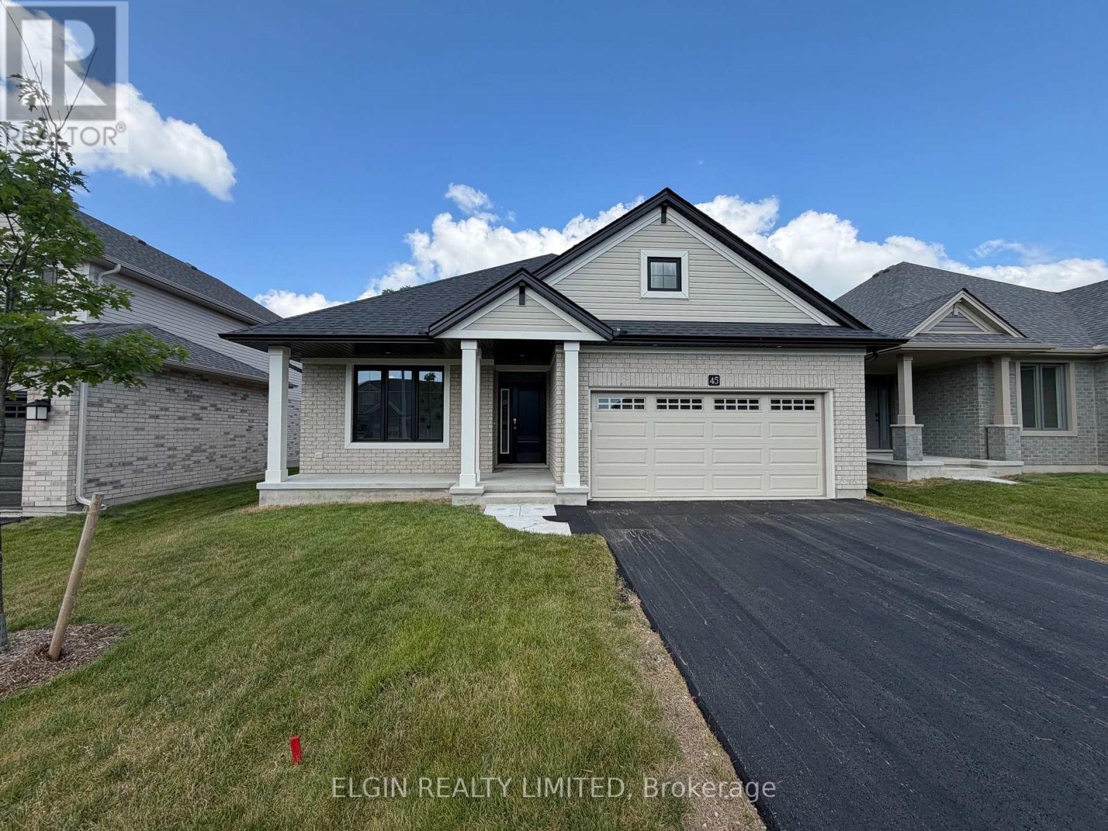 45 LARK STREET, Tillsonburg, Ontario