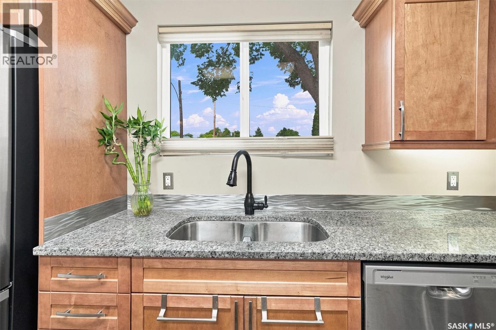 1201 Spadina Crescent W, Saskatoon, Saskatchewan  S7M 1P4 - Photo 13 - SK043380
