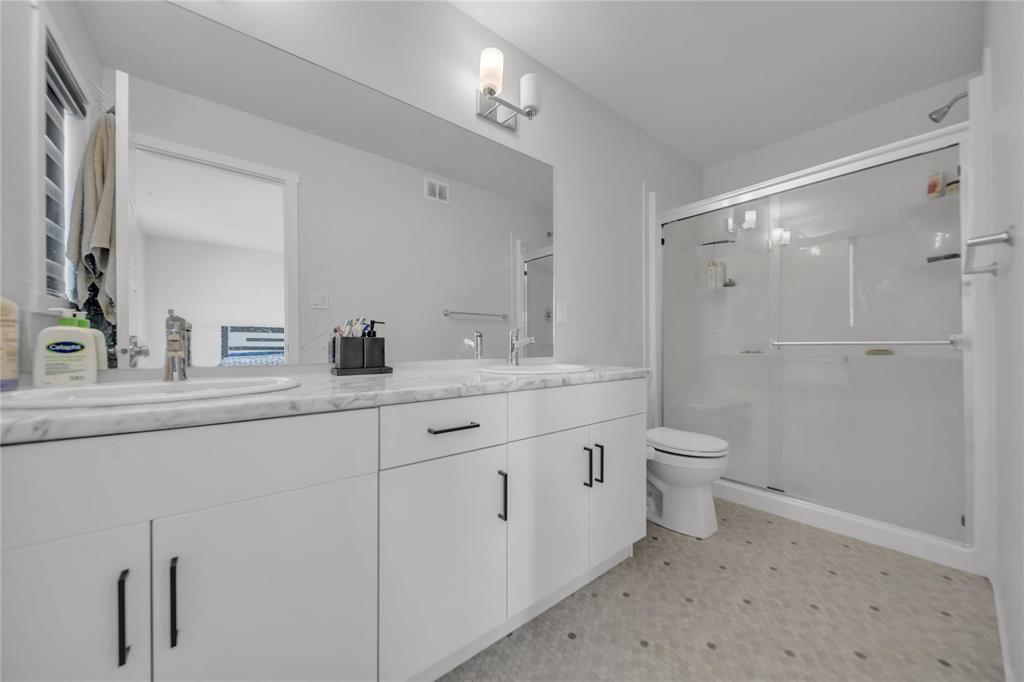 536 North Point Boulevard, Winnipeg, Manitoba  R2V 5H7 - Photo 25 - 202618457