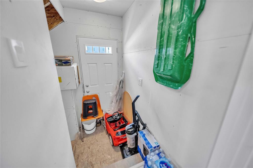 536 North Point Boulevard, Winnipeg, Manitoba  R2V 5H7 - Photo 27 - 202618457