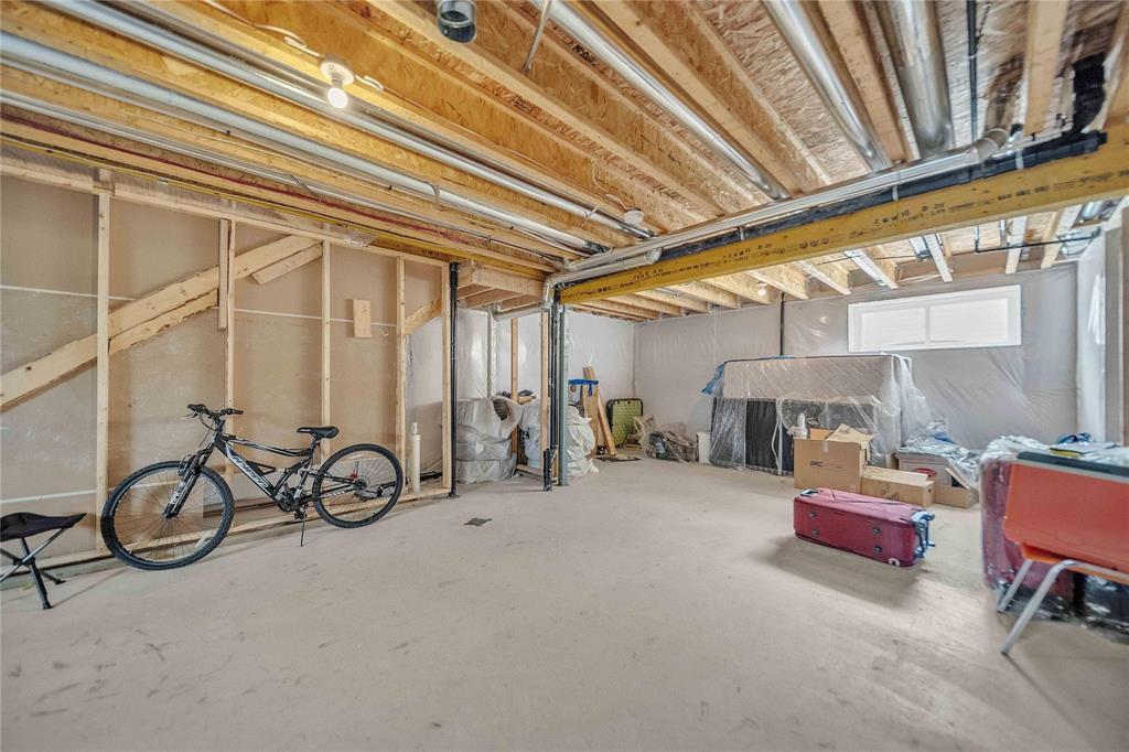 536 North Point Boulevard, Winnipeg, Manitoba  R2V 5H7 - Photo 30 - 202618457