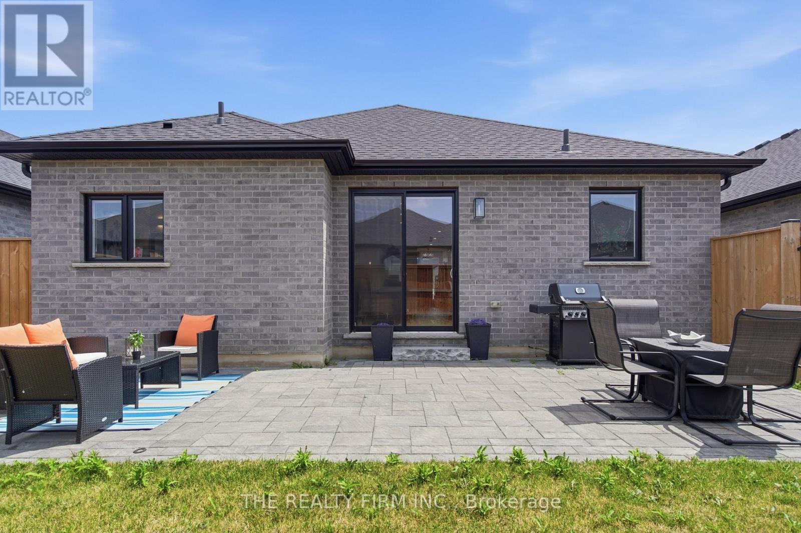 8 - 383 Daventry Way, Middlesex Centre, Ontario  N0L 1R0 - Photo 43 - X13599874