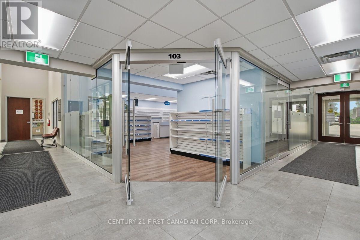 1807 Wonderland Road N, London North, Ontario N6G 5C2 - Photo 2 - X13600032