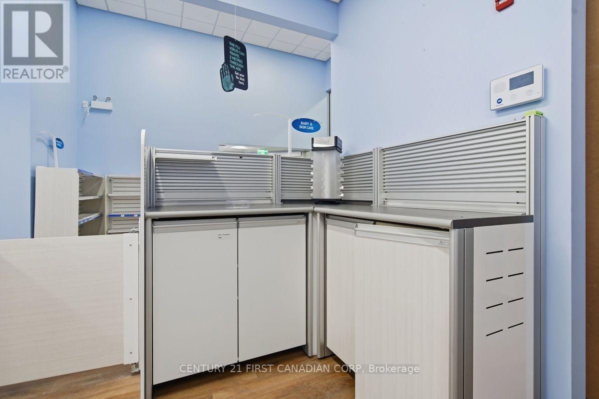 1807 Wonderland Road N, London North, Ontario N6G 5C2 - Photo 22 - X13600032