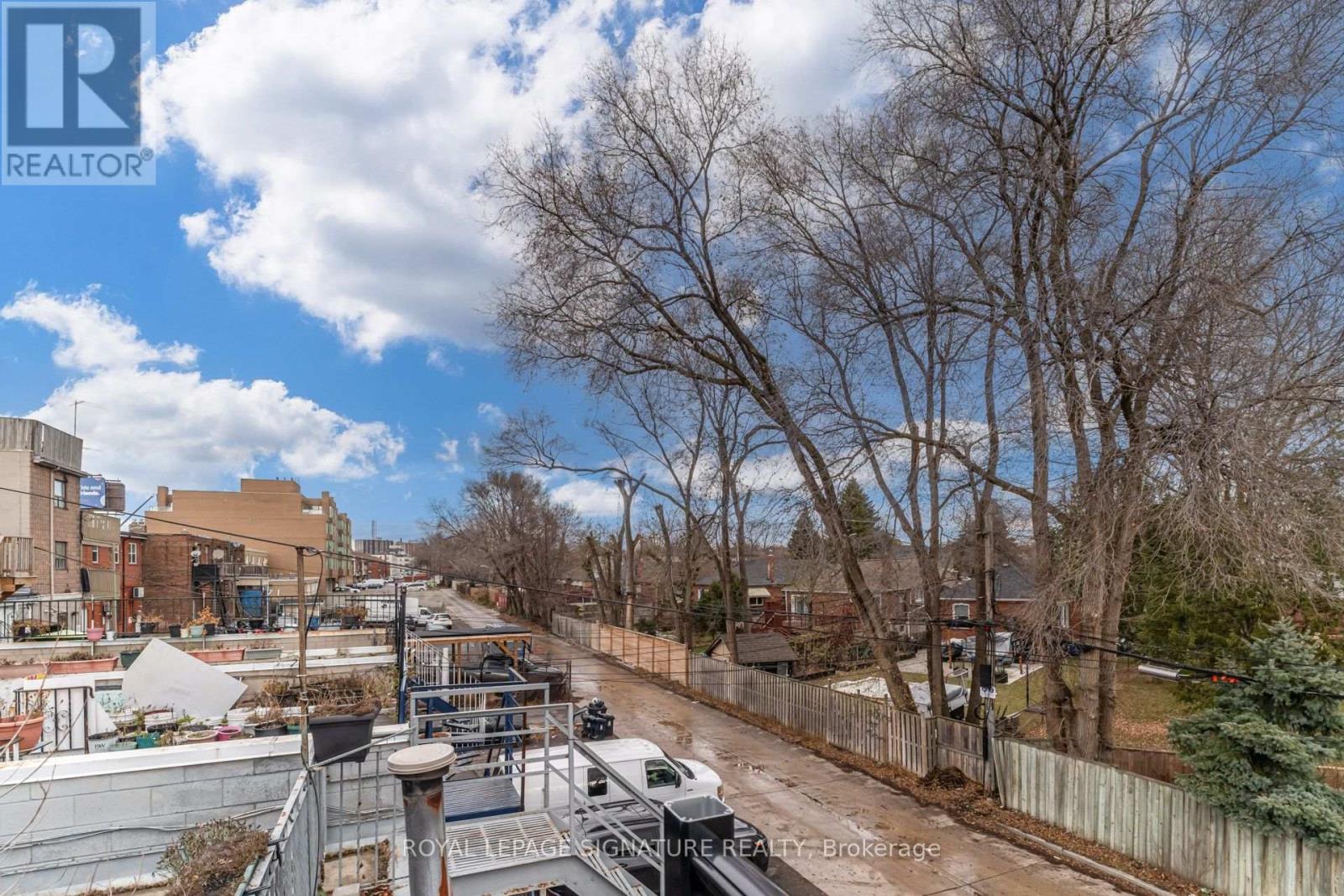 1 - 861 O'connor Drive, Toronto, Ontario  M4B 2S7 - Photo 33 - E13599916