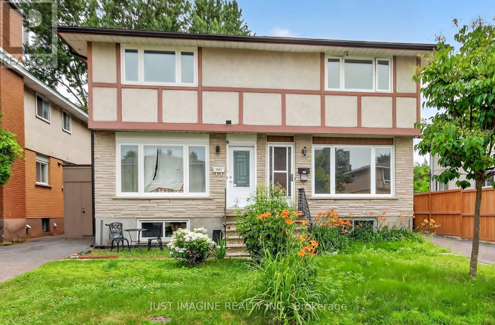 2654 CONN STREET, Ottawa, Ontario