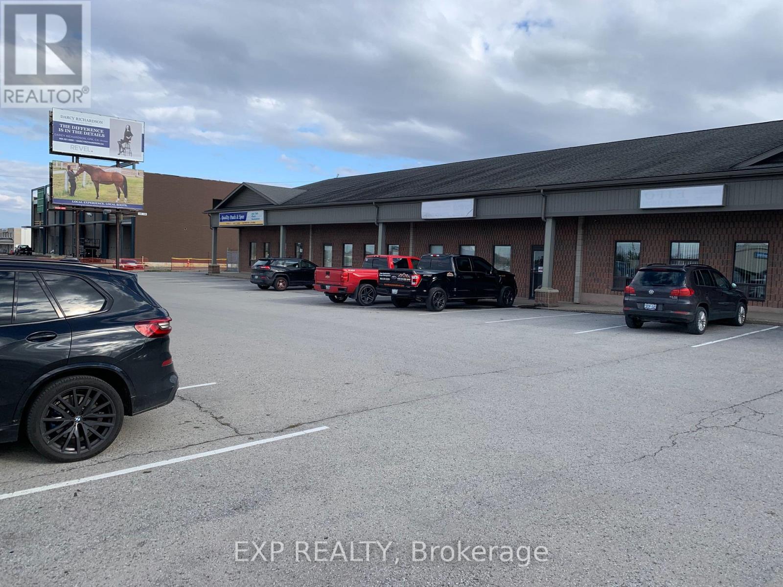 7 - 2601 Hwy 20 Highway E, Thorold, Ontario  L0S 1E6 - Photo 2 - X13599960