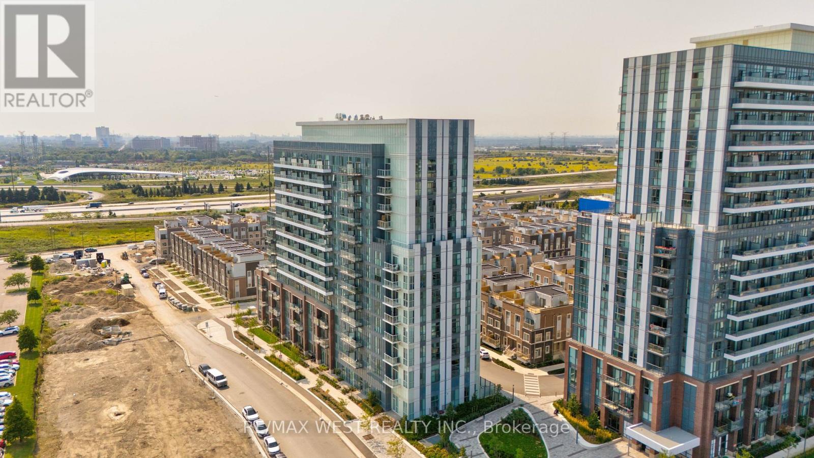1106 - 60 HONEYCRISP CRESCENT, Vaughan, Ontario