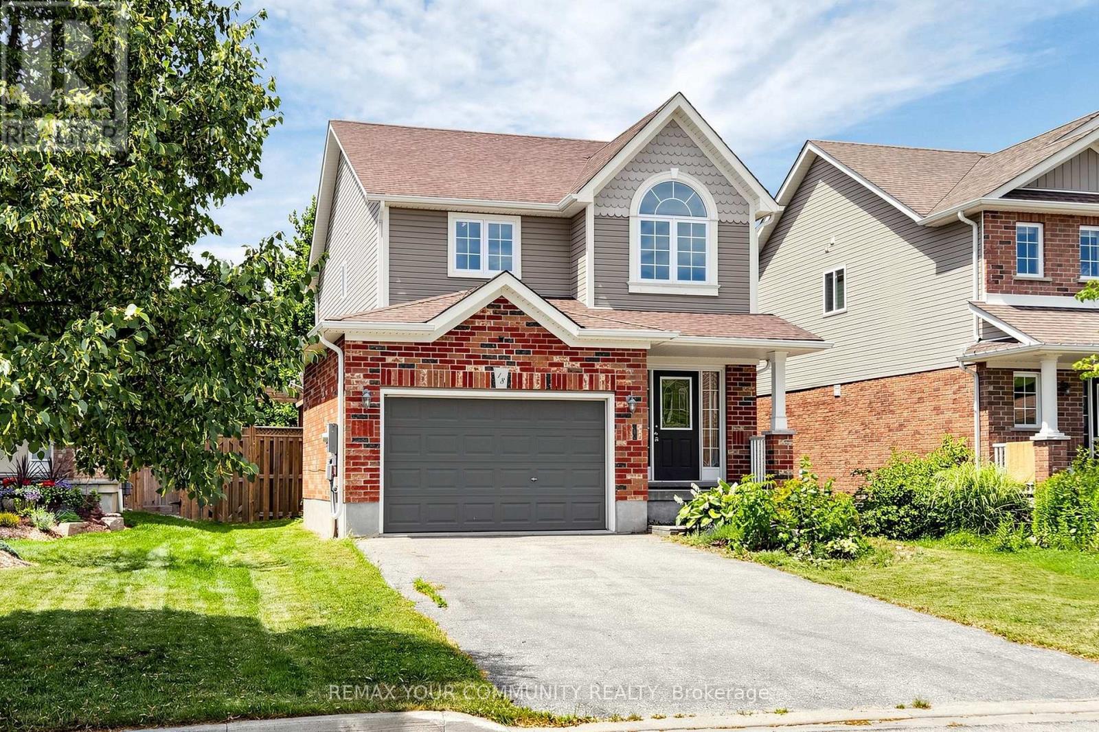 18 DAVIS STREET, Collingwood, Ontario