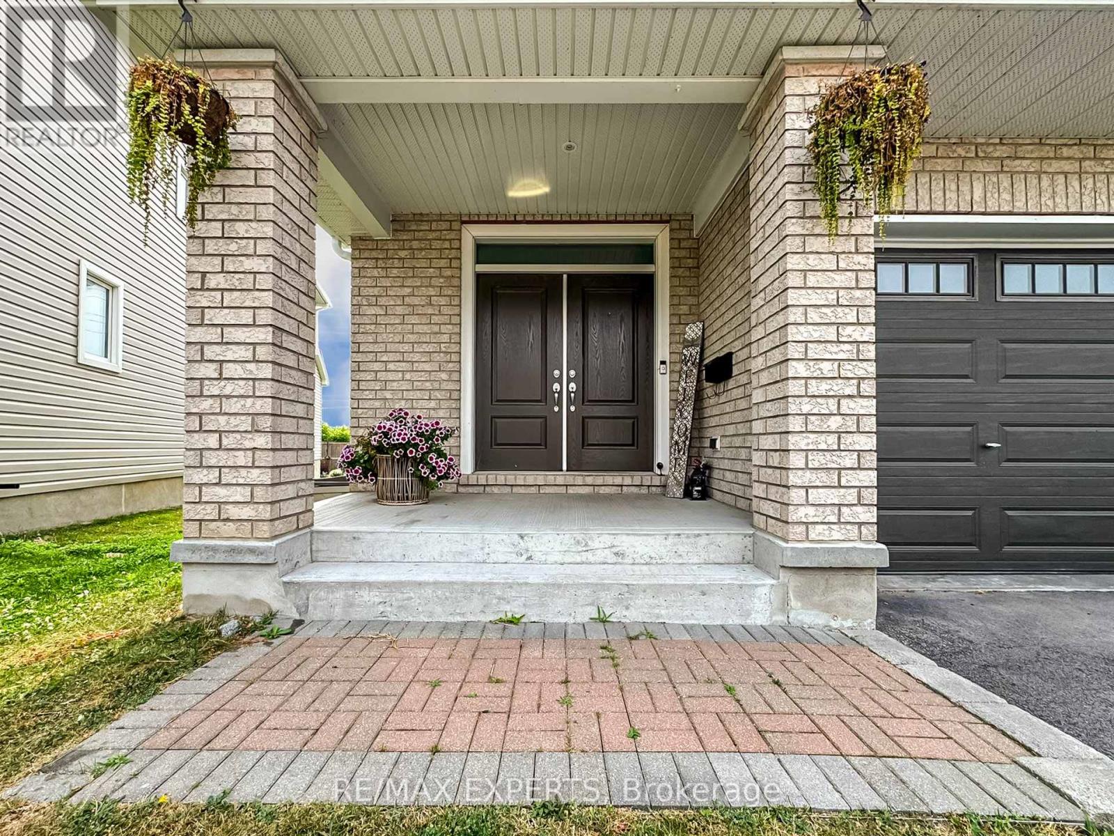 640 Halloway Drive, Kingston, Ontario  K7K 0H4 - Photo 4 - X13600012