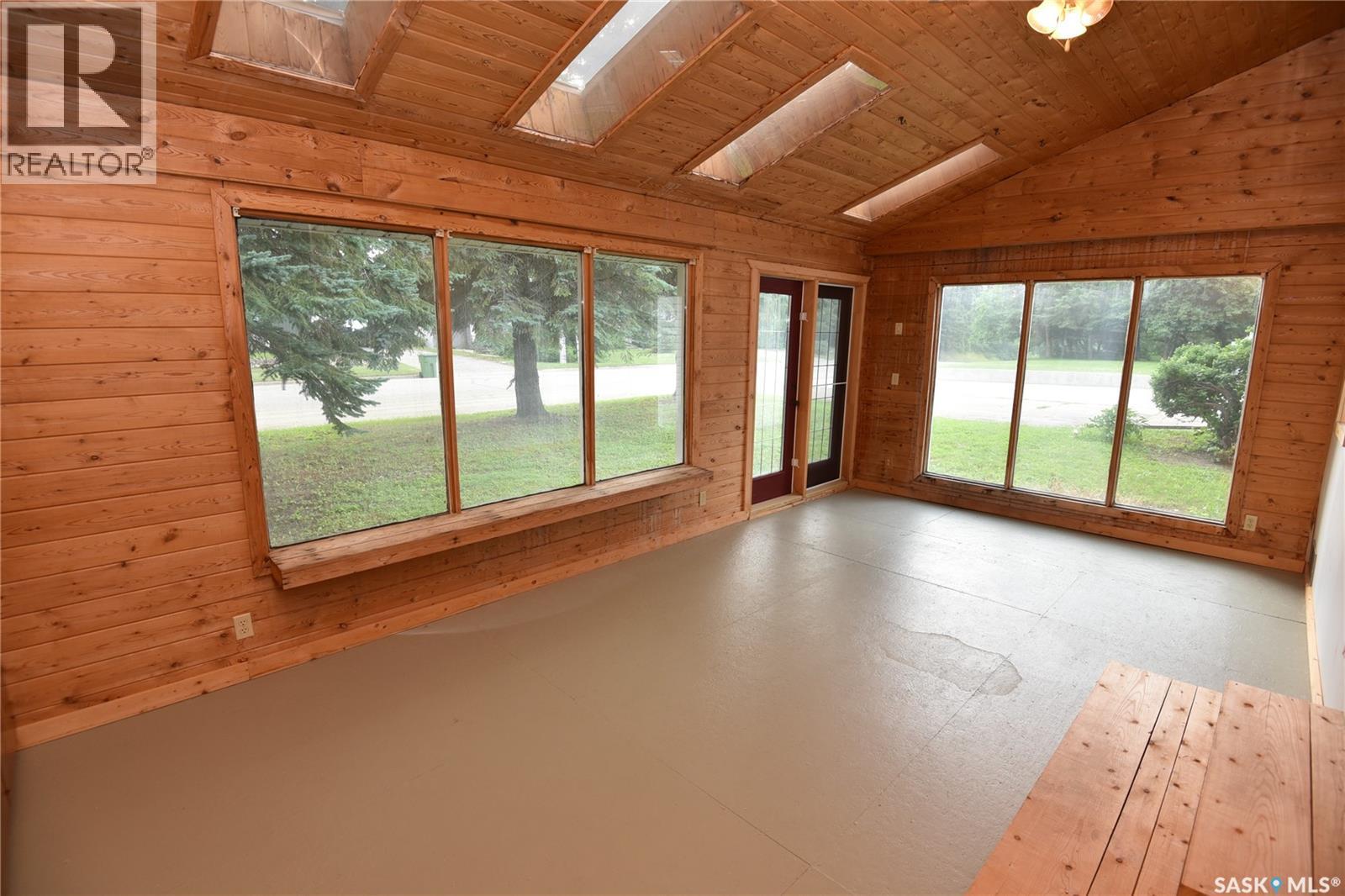 413 Maple Road E, Nipawin, Saskatchewan  S0E 1E0 - Photo 12 - SK043501