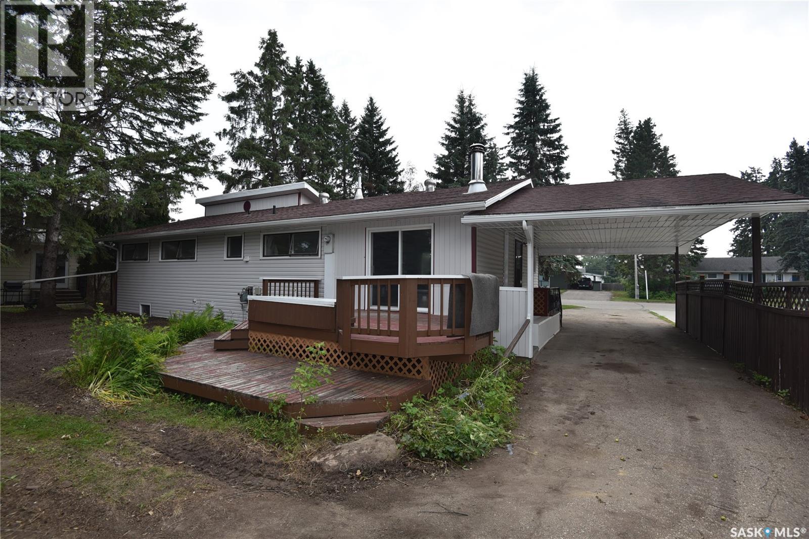 413 Maple Road E, Nipawin, Saskatchewan  S0E 1E0 - Photo 3 - SK043501
