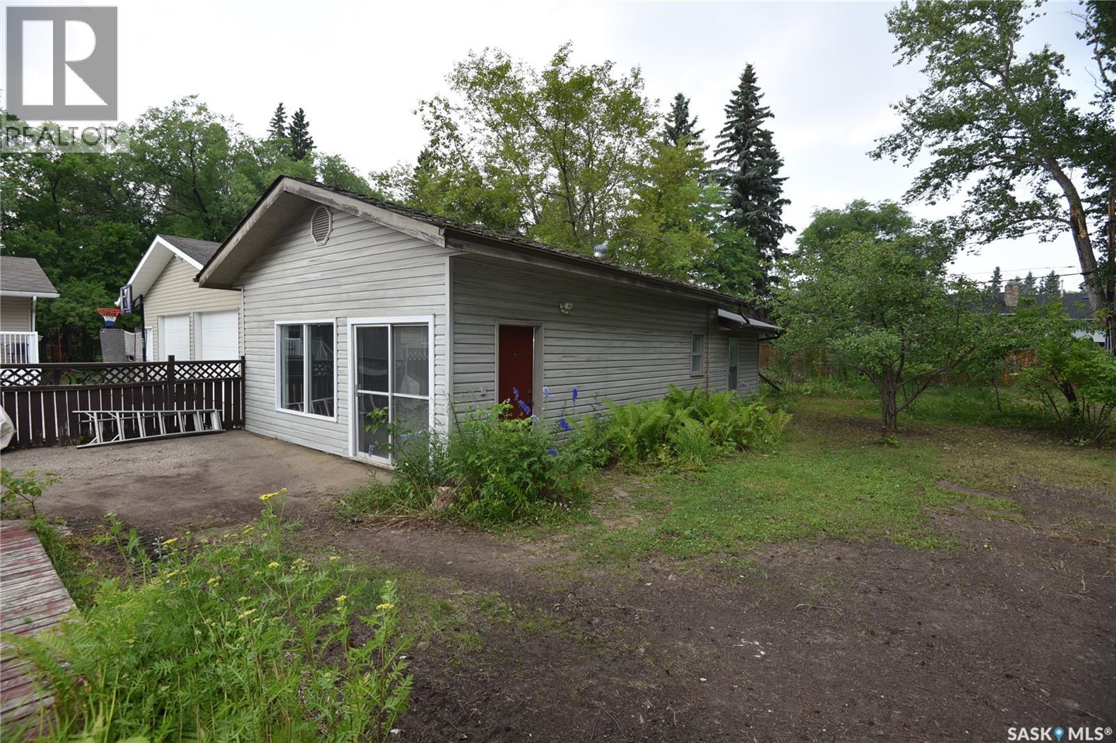 413 Maple Road E, Nipawin, Saskatchewan  S0E 1E0 - Photo 37 - SK043501