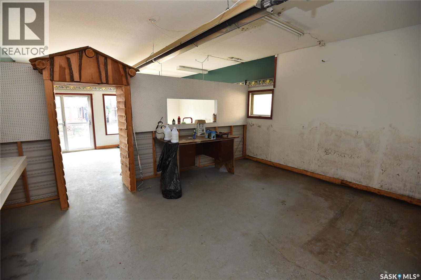 413 Maple Road E, Nipawin, Saskatchewan  S0E 1E0 - Photo 39 - SK043501