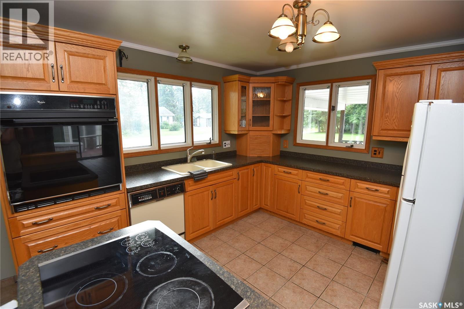 413 Maple Road E, Nipawin, Saskatchewan  S0E 1E0 - Photo 6 - SK043501