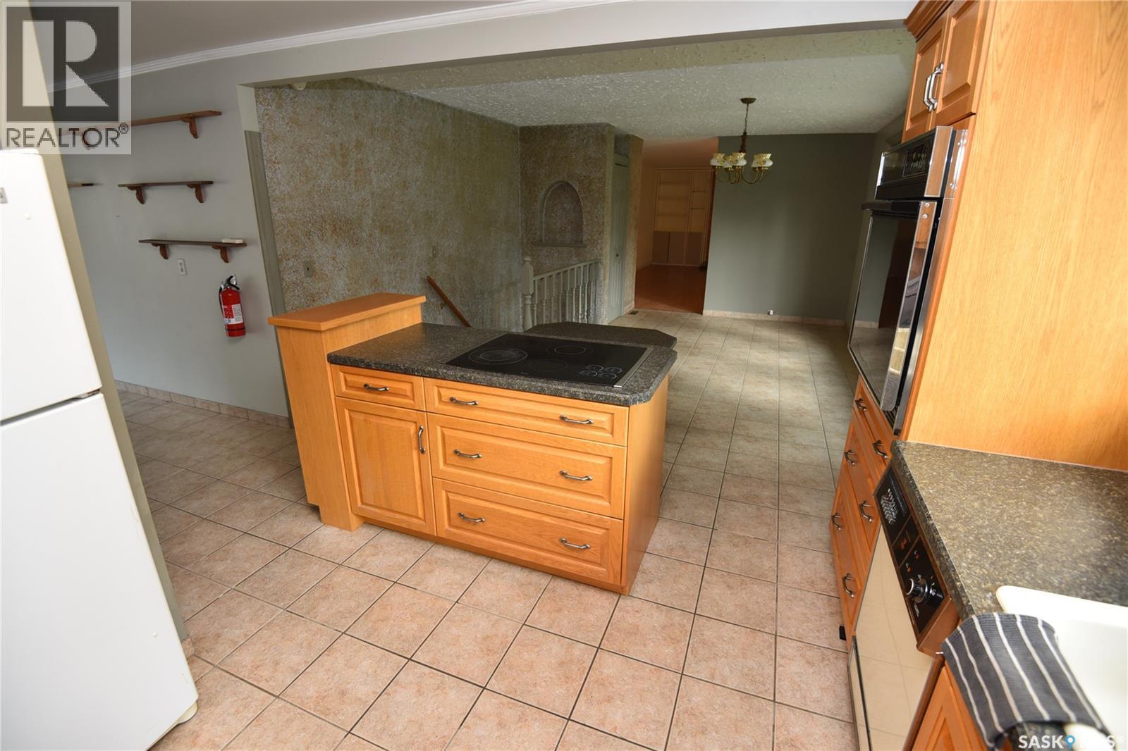 413 Maple Road E, Nipawin, Saskatchewan  S0E 1E0 - Photo 8 - SK043501