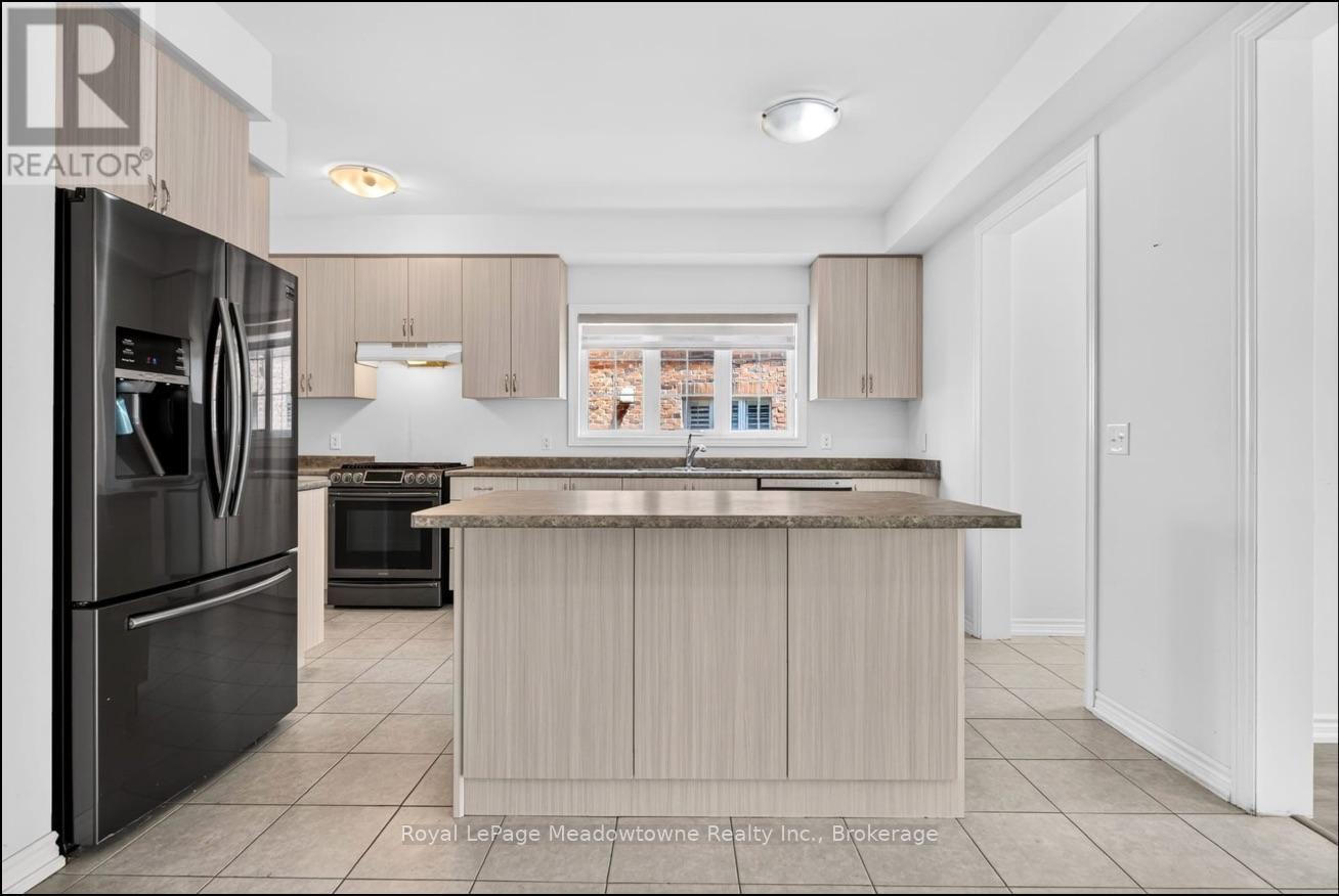 158 Etheridge Avenue, Milton, Ontario  L9E 1H1 - Photo 17 - W13599242