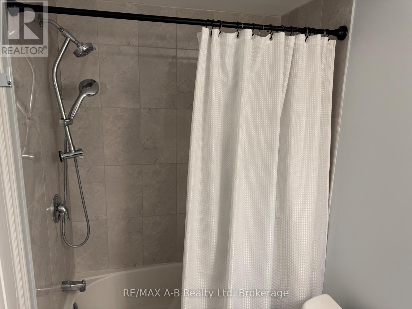 Lowe Unit - 1522 Caen Avenue, Woodstock, Ontario  N4T 0J8 - Photo 14 - X13600114