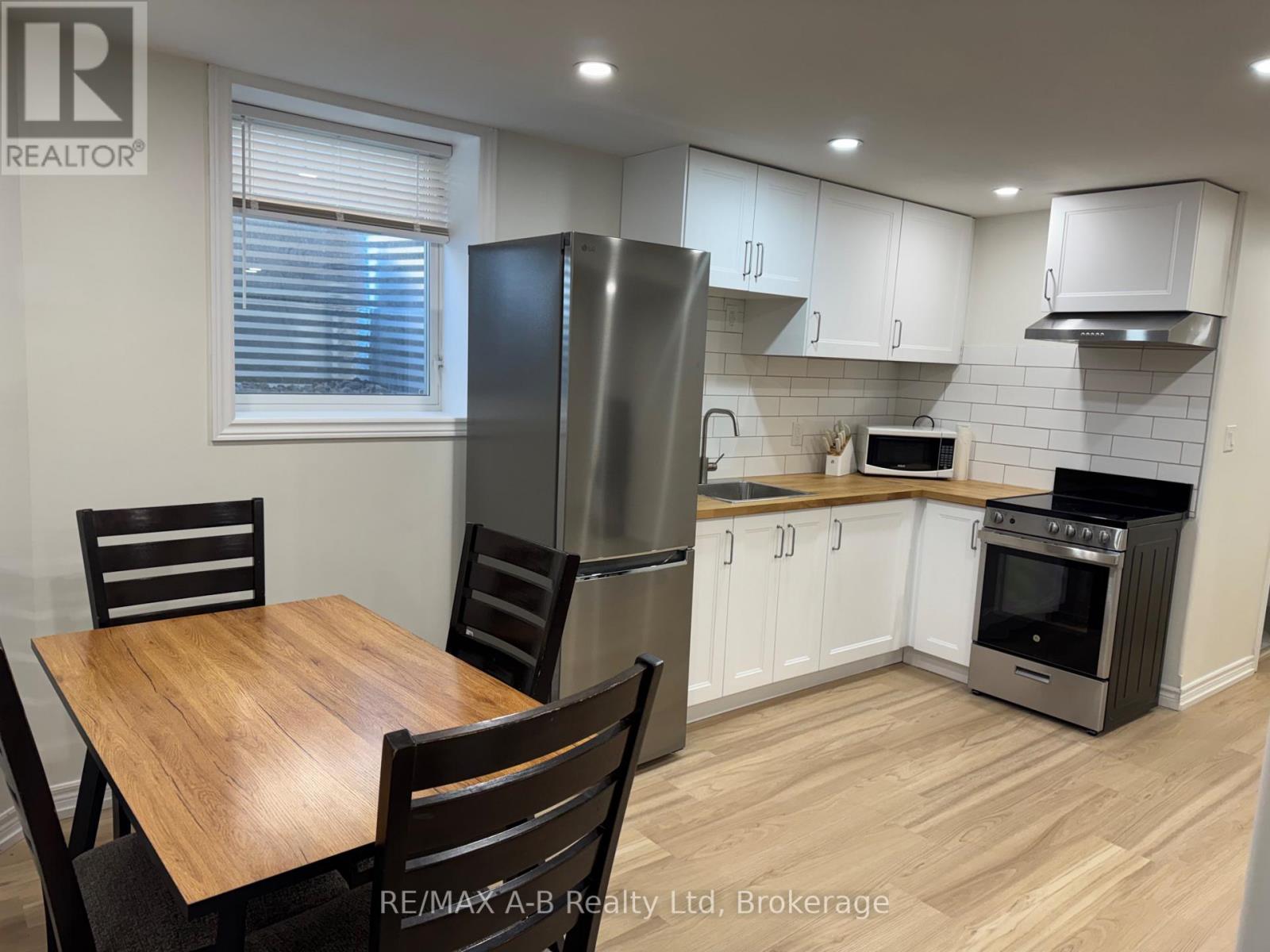 Lowe Unit - 1522 Caen Avenue, Woodstock, Ontario  N4T 0J8 - Photo 8 - X13600114