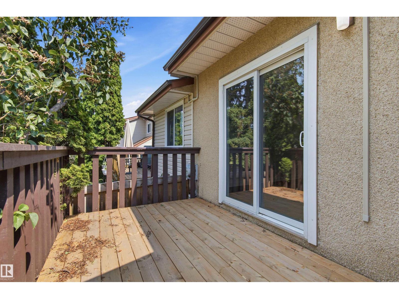 1749 Lakewood Rd S NW, Edmonton, Alberta  T6K 3B8 - Photo 7 - E4500384