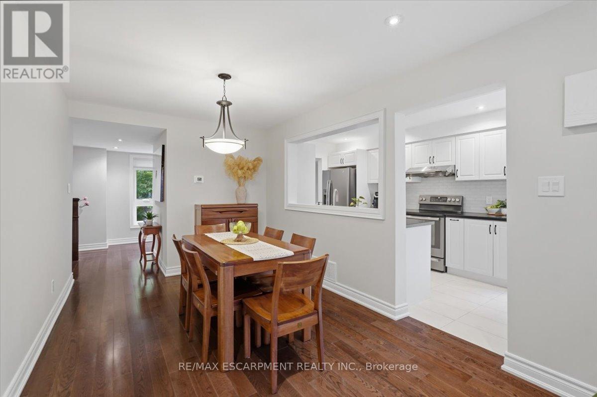 140 Romain Crescent, Oakville, Ontario  L6H 5A6 - Photo 6 - W13519672