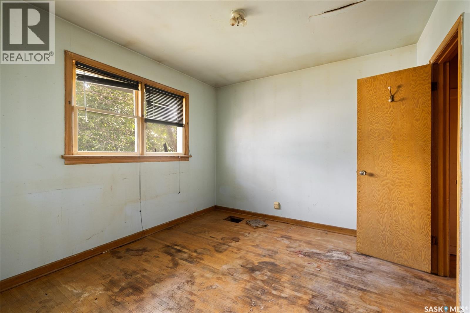403 17th Avenue E, Regina, Saskatchewan  S4N 0Y4 - Photo 10 - SK043524