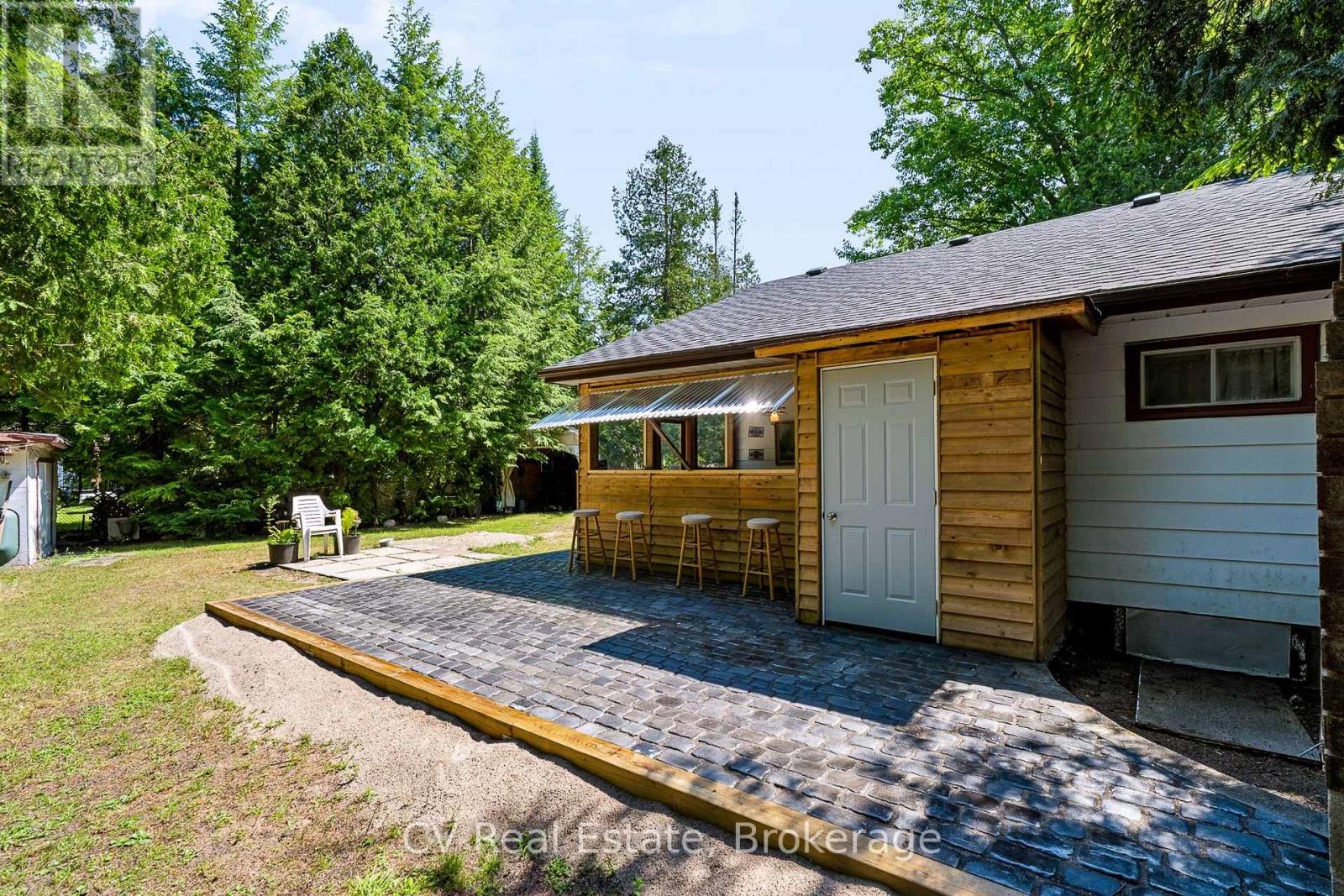 10 Brookside Drive, Tiny, Ontario  L0L 2J0 - Photo 13 - S13596848