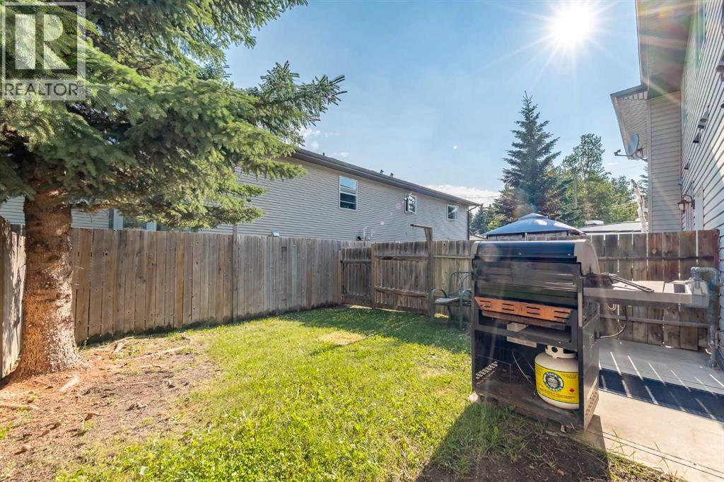 3, 4406 46 Avenue, Sylvan Lake, Alberta T4S 1W7 - Photo 17 - A2331112