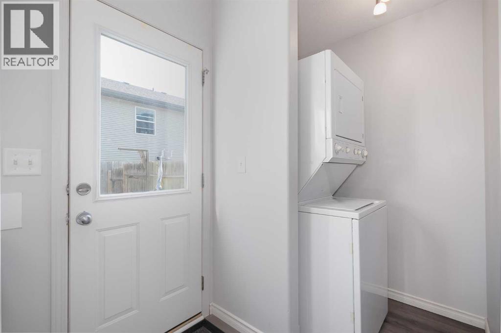 3, 4406 46 Avenue, Sylvan Lake, Alberta T4S 1W7 - Photo 14 - A2331112